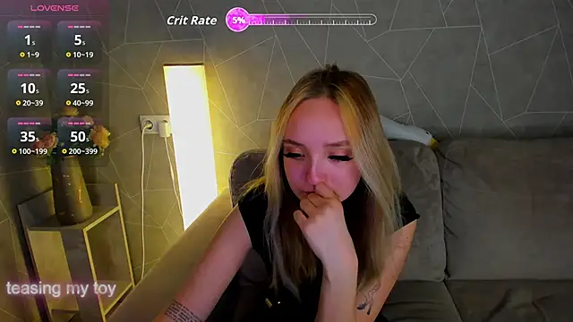 Snapshot of Cheryl__Brown chatting on 09.29.25 Cheryl Brown online show from 09.29.25