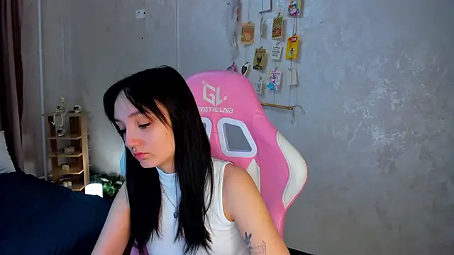 Snapshot of Cheryl__Brown chatting on 11.10.25 Cheryl Brown online show from 11.10.25