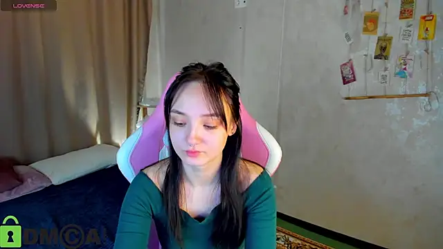 Snapshot of Cheryl__Brown chatting on 12.15.25 Cheryl Brown online show from 12.15.25