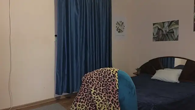 Miss Moren online show from 11.18.25