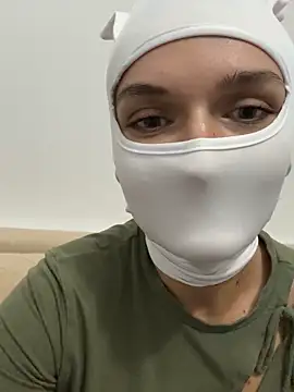 Snapshot of Nikki_Hoee chatting on 10.24.25 Nikki Hoee online show from 10.24.25