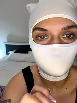 Snapshot of Nikki_Hoee chatting on 11.15.25 Nikki Hoee online show from 11.15.25