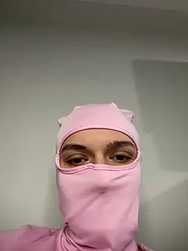 Snapshot of Nikki_Hoee chatting on 11.25.25 Nikki Hoee online show from 11.25.25