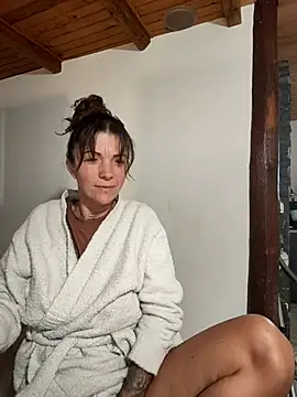 Snapshot of sansan2411 chatting on 10.02.25 sansan2411 online show from 10.02.25