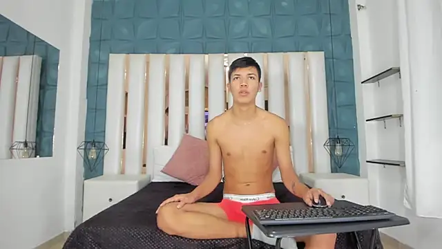 Snapshot of Angel_xxx chatting on 02.06.25 Angel xxx online show from 02.06.25