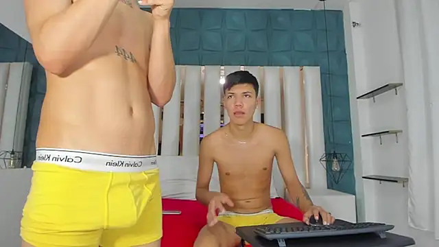 Snapshot of Angel_xxx chatting on 02.14.25 Angel xxx online show from 02.14.25