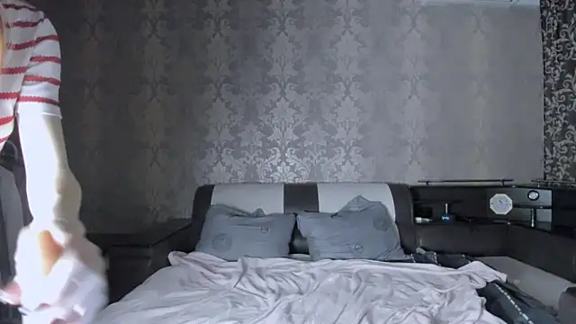 Snapshot of Agnes_Allenn chatting on 11.26.25 Agnes Allenn online show from 11.26.25