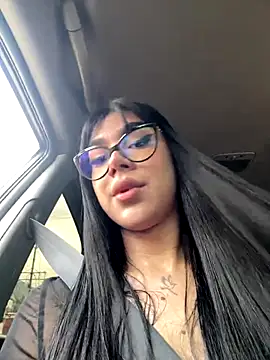 Snapshot of RoseCassie chatting on 11.03.25 RoseCassie online show from 11.03.25