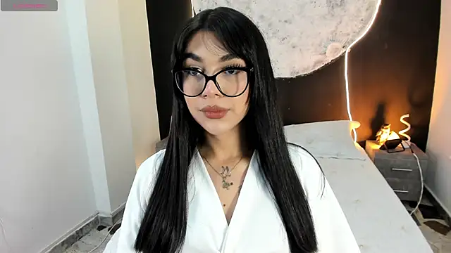 Snapshot of RoseCassie chatting on 12.15.25 RoseCassie online show from 12.15.25