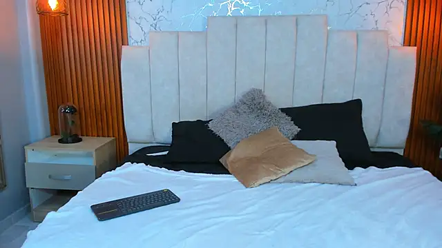 AinaraJimenez online show from 02.07.25