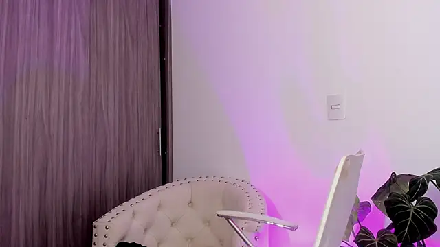 Sara Leblanc online show from 03.13.25