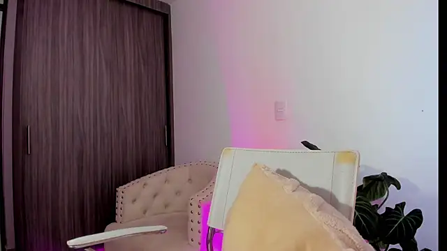 Sara Leblanc online show from 03.10.26