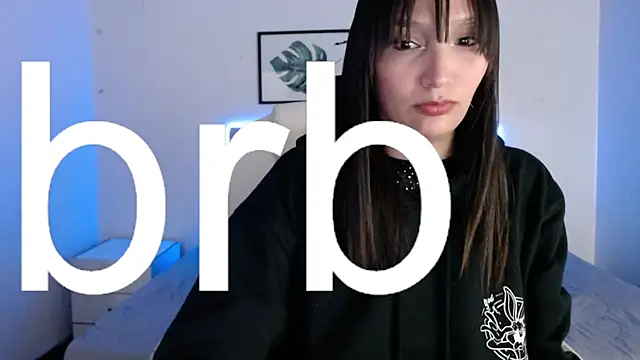 Snapshot of mia_collens chatting on 11.23.25 mia collens online show from 11.23.25