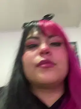 Pinky-Flower online show from 01.04.25