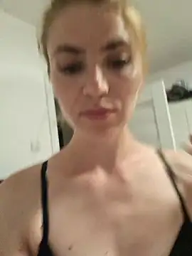 Anne-Mo online show from 08.04.26