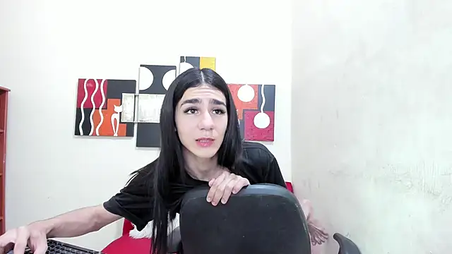 Mariana 16  online show from 01.25.25