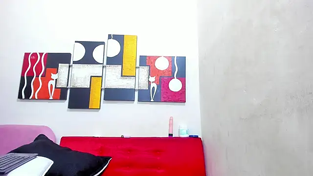 Mariana 16  online show from 03.22.25