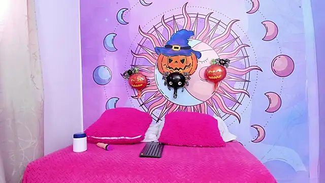 Mariana 16  online show from 10.27.25