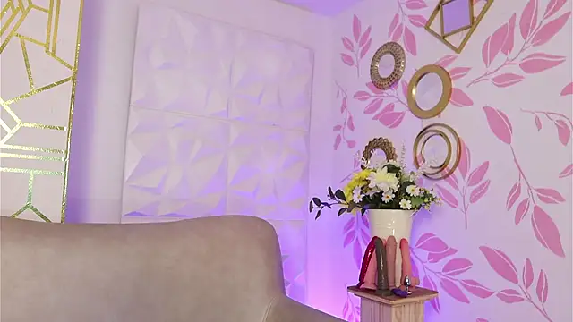 AnikaRomanoff online show from 02.17.25