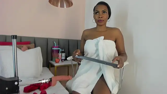 Snapshot of celeste_smmith_ chatting on 02.25.25 celeste smmith online show from 02.25.25