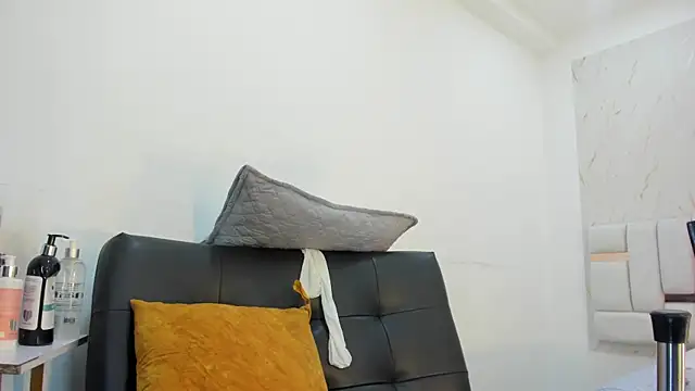 celeste smmith  online show from 03.17.26