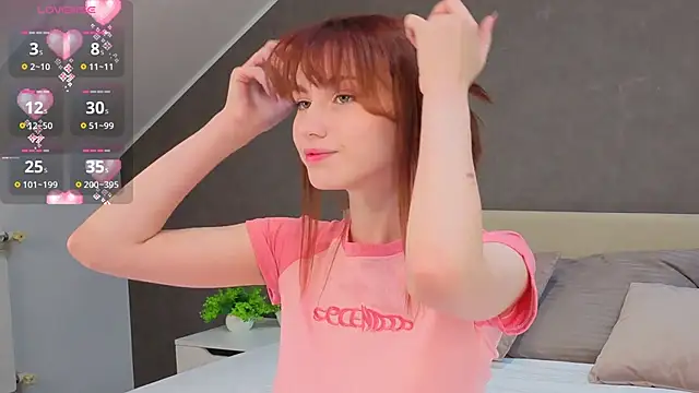 Mollly Rouge online show from 09.22.25