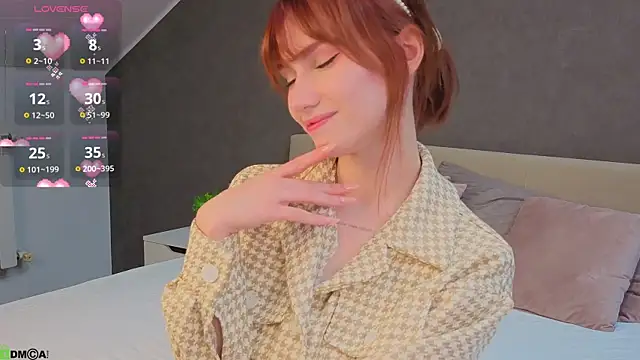 Mollly Rouge online show from 09.27.25