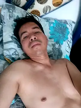 Snapshot of bisexual0007 chatting on 12.17.25 bisexual0007 online show from 12.17.25