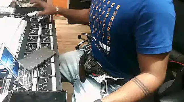 Snapshot of Nil_Talreja chatting on 12.19.24 Nil Talreja online show from 12.19.24