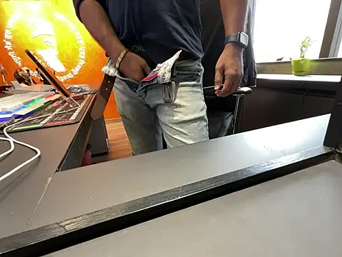 Snapshot of Nil_Talreja chatting on 12.20.24 Nil Talreja online show from 12.20.24