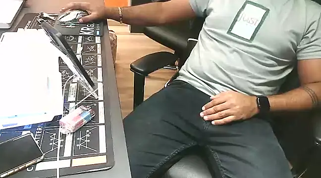 Snapshot of Nil_Talreja chatting on 01.20.25 Nil Talreja online show from 01.20.25