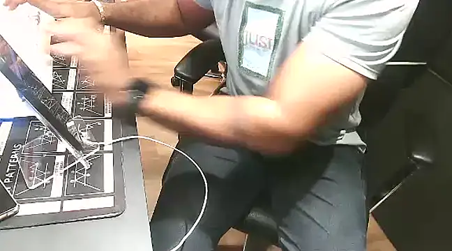 Snapshot of Nil_Talreja chatting on 01.20.25 Nil Talreja online show from 01.20.25