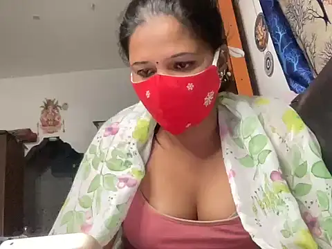 Snapshot of Tamil_Sanjana_ chatting on 12.21.25 Tamil Sanjana online show from 12.21.25