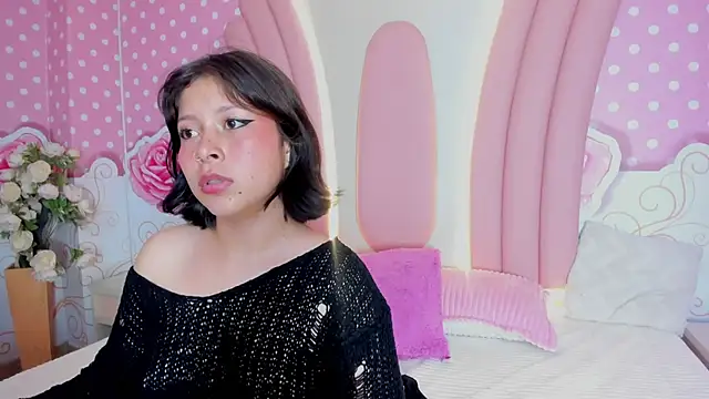 Snapshot of Lily_Martinez chatting on 03.17.25 Lily Martinez online show from 03.17.25