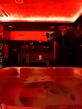 Snapshot of Coppiatrasgressiva chatting on 10.18.25 Coppiatrasgressiva online show from 10.18.25