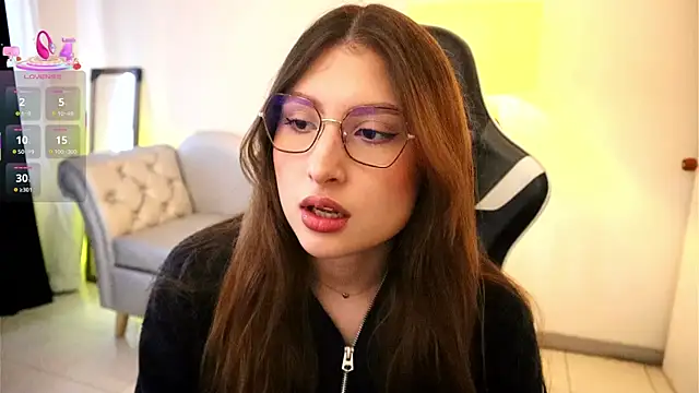 Daisha Riley online show from 09.08.25