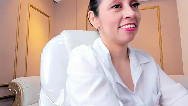 PerlaPreciosa online show from 09.26.25