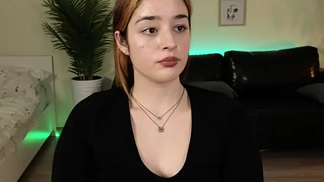 Lolly lipss  online show from 01.05.25