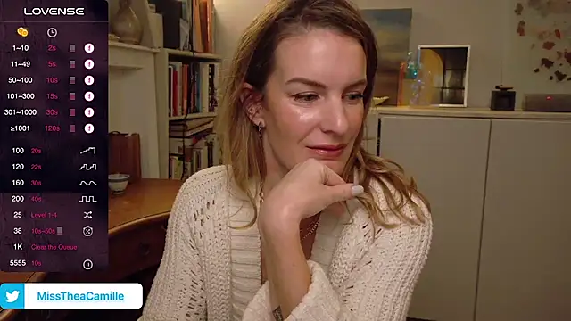 Snapshot of MissTheaCamille chatting on 01.28.25 MissTheaCamille online show from 01.28.25