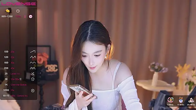 Snapshot of zhdhdbdkx chatting on 02.24.25 zhdhdbdkx online show from 02.24.25