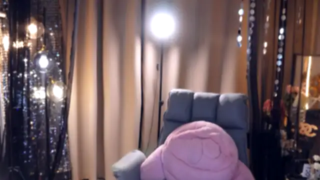 Snapshot of zhdhdbdkx chatting on 10.09.25 zhdhdbdkx online show from 10.09.25