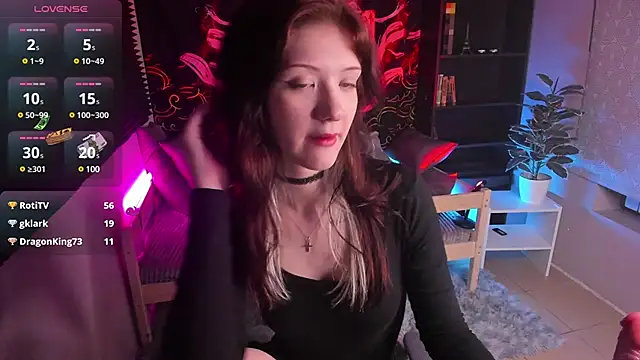 Snapshot of Lina_Vi chatting on 03.14.25 Lina Vi online show from 03.14.25