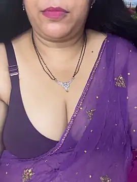 Snapshot of FlatVincy4 chatting on 09.13.25 FlatVincy4 online show from 09.13.25