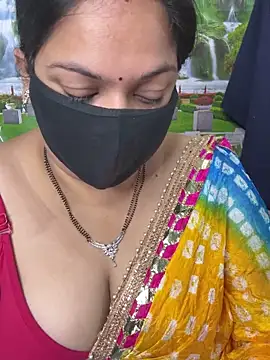 Snapshot of FlatVincy4 chatting on 09.20.25 FlatVincy4 online show from 09.20.25