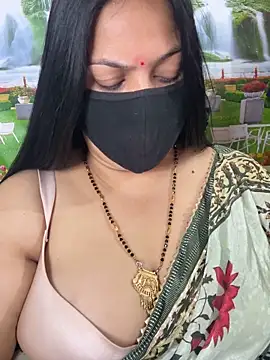 Snapshot of FlatVincy4 chatting on 10.23.25 FlatVincy4 online show from 10.23.25