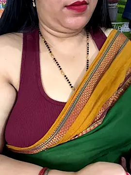 Snapshot of FlatVincy4 chatting on 11.09.25 FlatVincy4 online show from 11.09.25