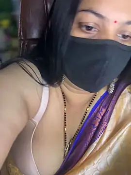 Snapshot of FlatVincy4 chatting on 12.02.25 FlatVincy4 online show from 12.02.25