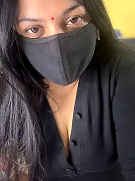 Snapshot of FlatVincy4 chatting on 12.02.25 FlatVincy4 online show from 12.02.25