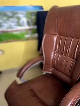 Snapshot of FlatVincy4 chatting on 12.04.25 FlatVincy4 online show from 12.04.25