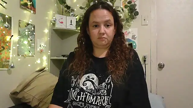 Snapshot of JustJen4Now chatting on 09.21.25 JustJen4Now online show from 09.21.25